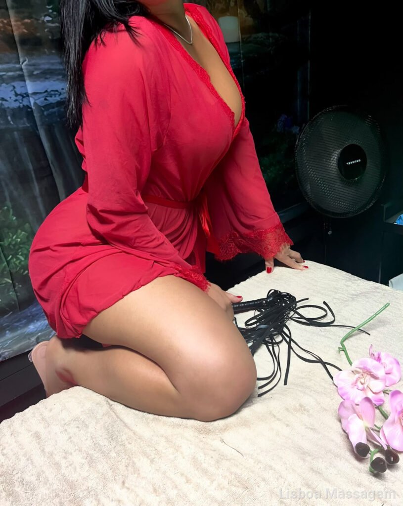 Photo 2 of Mônica Dias